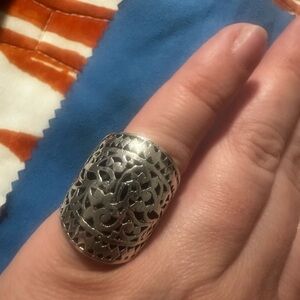 Vintage Sterling Silver Hollow Design Ring